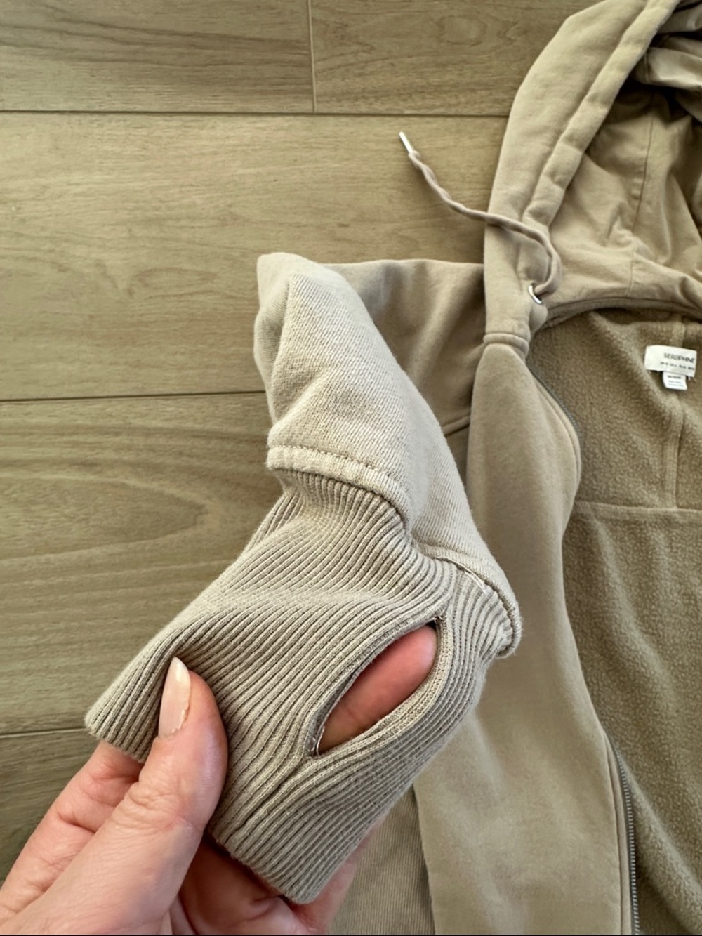 Maternity Seraphine Hoodie with Zip Front - Picture 4 of 5